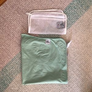 Ollie swaddle
